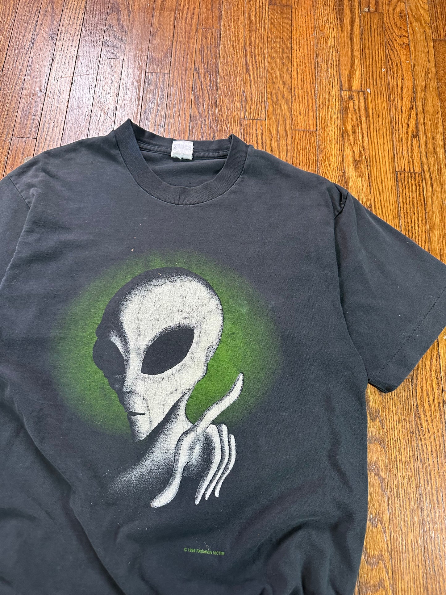 Fashion Victim Alien Tee- L