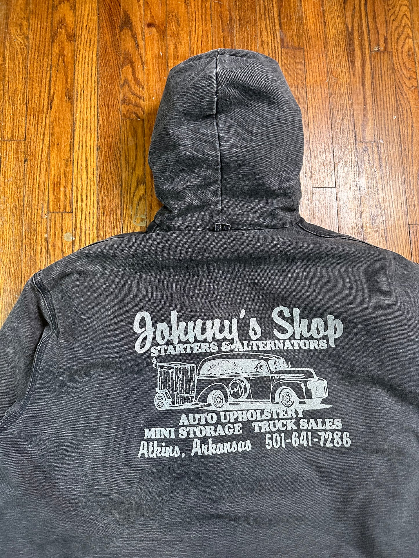 Johnny’s Shop Zip-Up Carhartt- L